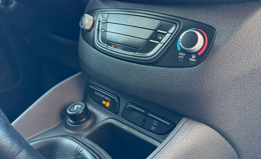 Ford Tourneo 1.0