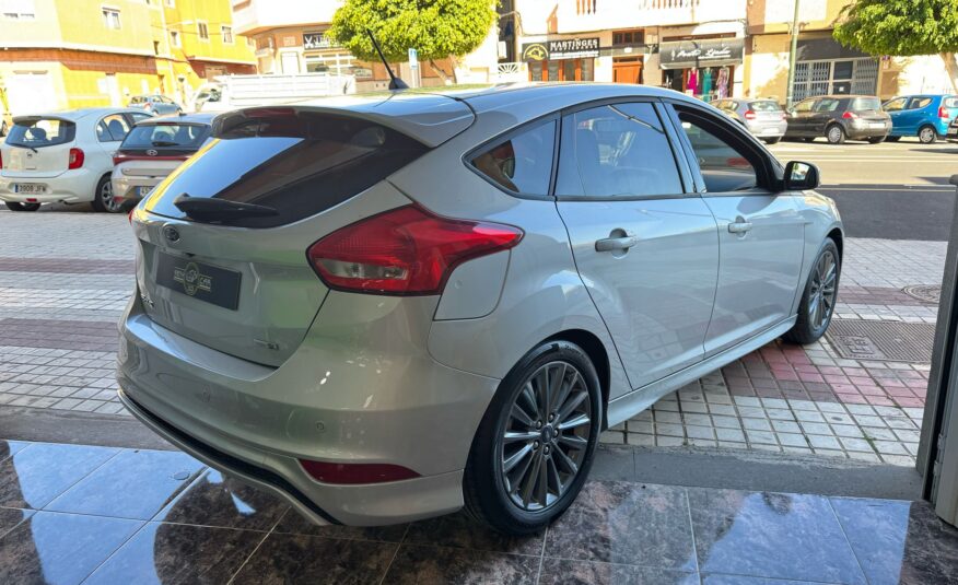 Ford Focus ST Line 1.0