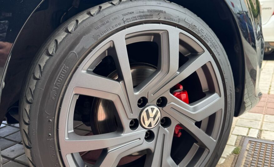VOLKSWAGEN Polo 1.2