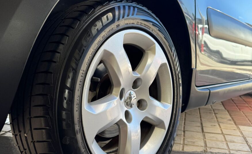 PEUGEOT Partner Tepee 1.6