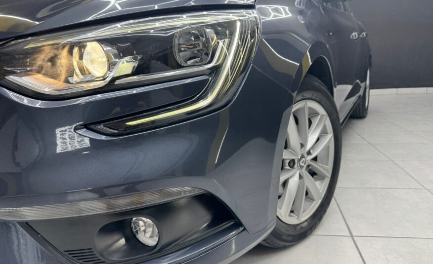 RENAULT Megane 1.2