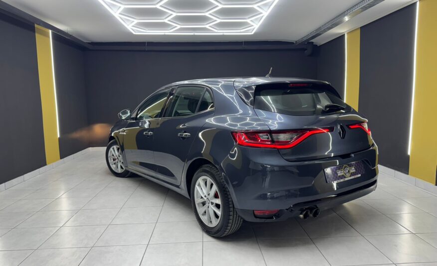 RENAULT Megane 1.2