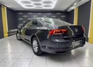 VOLKSWAGEN Passat 1.6
