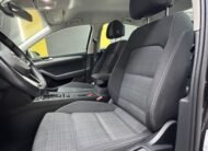 VOLKSWAGEN Passat 1.6